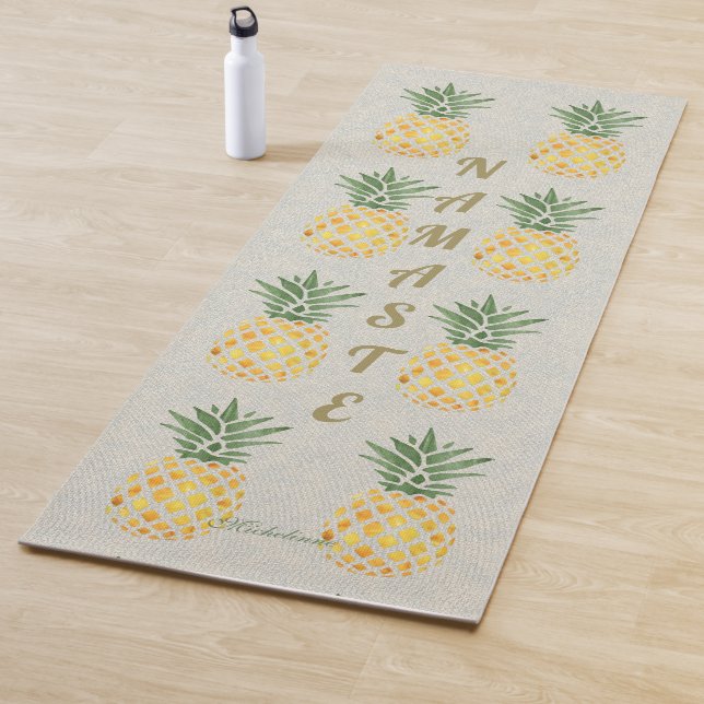 Namaste Wasserfarben Ananas Muster Monogramm Yogamatte (Beispiel)