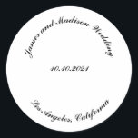 Name anpassen, Datum schwarz gekrümmte Buchstaben  Runder Aufkleber<br><div class="desc">Anpassen Name,  Datum schwarz gekrümmte Buchstaben Hochzeit Klassischer Rundsticker Sondertext,  personalisieren Sie ihn mit Ihrem eigenen Text,  Informationen</div>