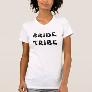 Name Braut Stamm für Schwarz-Weiß-Junggeselinnen-A T-Shirt
