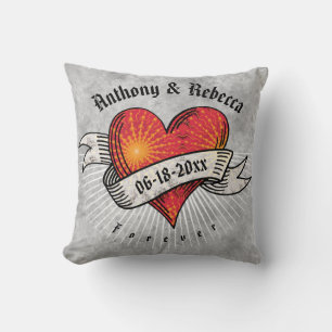 Name, Datum und Monogramm der modernen Red Heart A Kissen