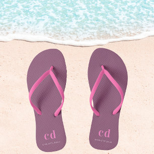Name der dunkelrosa Monogrammbuchstaben Plum Flip Flops