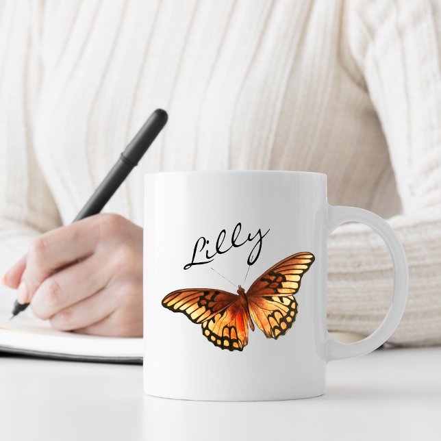 Name der Girl-Butterfly-Script-Monogramm Kaffeetasse (Von Creator hochgeladen)