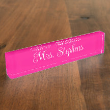 Name der Kalligraphie in heißen Rosa und Weiß