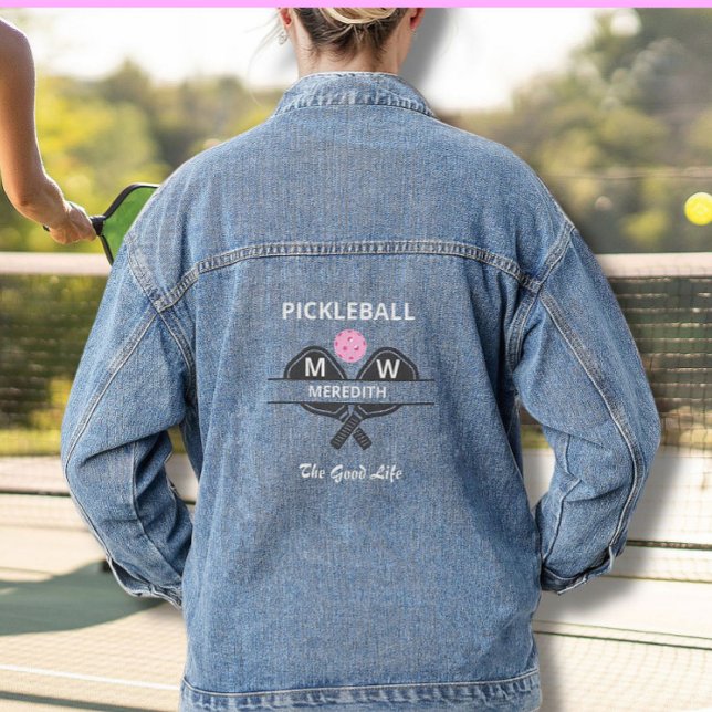 Name der Pickleball Good Life Monogram Jeansjacke (Von Creator hochgeladen)
