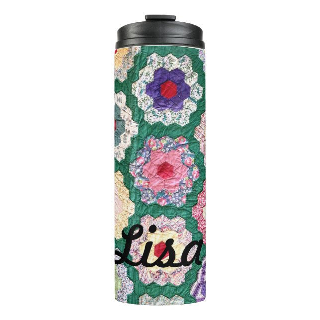 Name der Quilt Monogramm farbig Thermosbecher (Vorderseite)