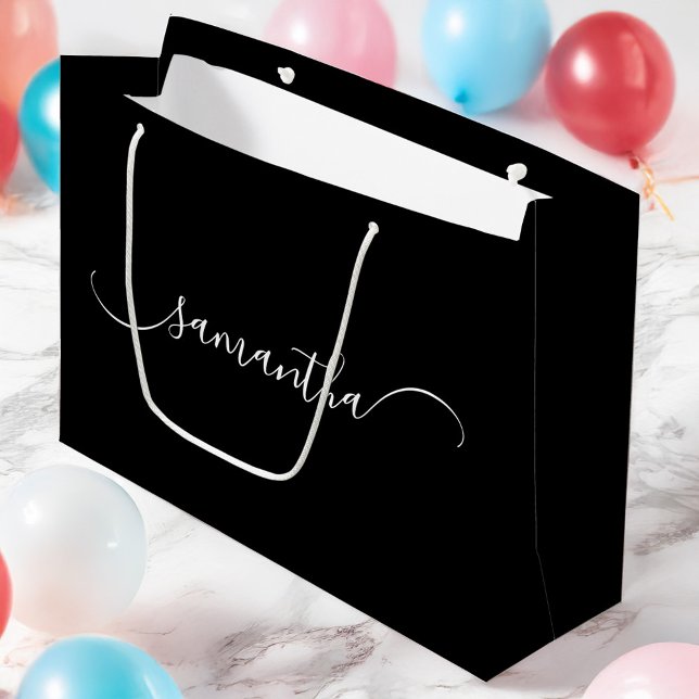 Name der schwarz-weiß gekleideten Swash-Schrift Große Geschenktüte (Black and White Classy Curved Swash Signature Name Large Gift Bag)