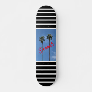 Name der Schwarz-weißen Linien Blue Sky Palm Tree Skateboard