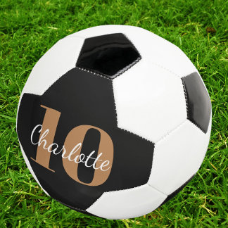 Name der schwarzen Monogramm-Initialnummer Fußball