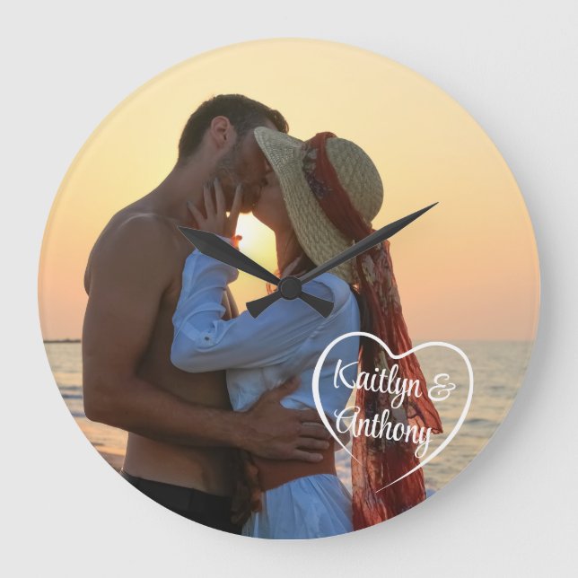 Name des Fotos "Couple Liebe Heart" Große Wanduhr (Vorderseite)