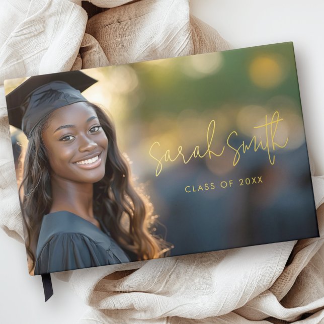 Name des Fotos eines Abschlusses mit Elegant Gästebuch (Elegant script graduation photo graduate name guest book)