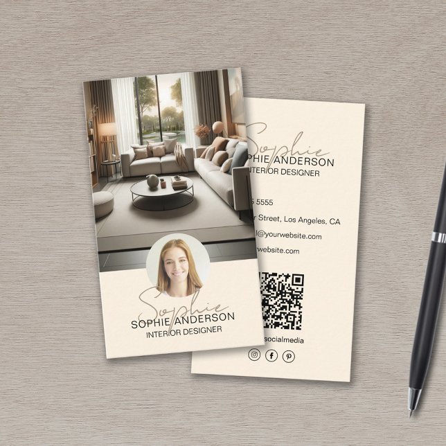 Name des Fotos QR Creme des Designers Visitenkarte (Interior Designer Script Name Photo QR Cream Business Card)