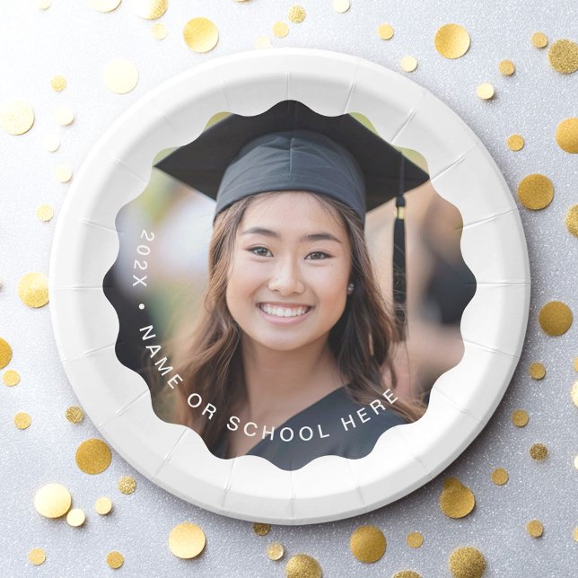 Name des Fotos, weißer Abschluss mit schwacher Gre Pappteller (Graduate photo name white wavy border graduation paper plates)