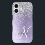 Name des lila gebürsteten Metalls Silber Glitzer M iPhone 16 Hülle<br><div class="desc">Dieses schicke Gehäuse mit hübschem silberfarbenem Glitzer auf lila,  gebürstetem metallischem Hintergrund ist einfach zu personalisieren.</div>
