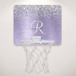 Name des lila gebürsteten Metalls Silber Glitzer M Mini Basketball Netz<br><div class="desc">Dieses trendige,  schicke Basketballkorb-Design mit hübschem silberfarbenem Glitzer auf lila,  gebürstetem metallischem Hintergrund ist einfach zu personalisieren.</div>