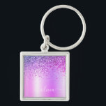 Name des lila Glitzer Glam Metal Monogram Schlüsselanhänger<br><div class="desc">Lila Imitate belichten metallische Sparkle Glitzer gebürstete Metal Monogram Name Keychains (Key Chain). Das macht den perfekten 16 Geburtstag,  Hochzeit,  Brautparty,  Jubiläum,  Babydusche oder Junggeselinnen-Abschied Geschenk für jemanden,  der Lieben glamourösen Luxus und schicke Stile.</div>