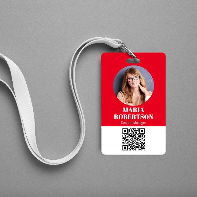 Name des Mitarbeiters Abzeichen Minimalistisches F Ausweis (Simple business ID badge with a scannable QR code. )