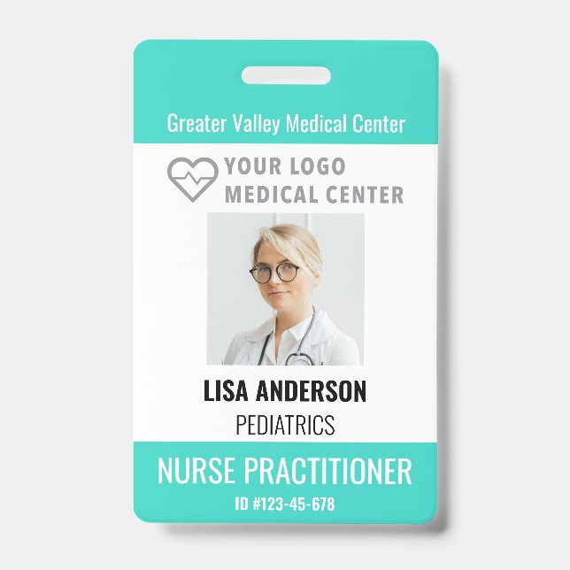 Name des Mitarbeiters im Abzeichen-Krankenhaus mit Ausweis (Vorderseite)