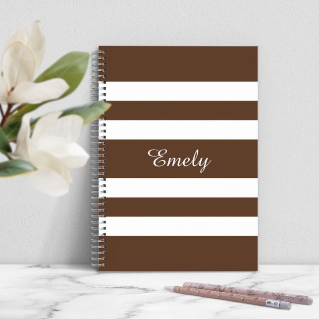 Name des modernen braunen Streifen Notizblock (Modern Brown Stripes Pattern Name Notebook)