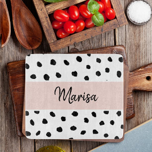 Name des modernen Monogramms   Pastellrosa und sch Schneidebrett