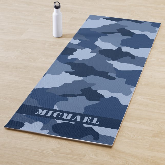 Name des Monogrammmusters für blaues Camouflage Yogamatte (Beispiel)