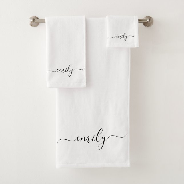 Name des Monogramms für das White Black Modern Badhandtuch Set (Insitu)