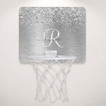 Name des Monogramms für den silberfarbenen Glitzer Mini Basketball Netz<br><div class="desc">Dieses trendige,  schicke Basketballkorb-Design mit hübschem silberglänzenden Glitzer auf silberfarbenem metallischem Hintergrund ist einfach zu personalisieren.</div>