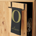 Name des Monogrammskripts Personalisiert Schwarz u Geschirrtuch<br><div class="desc">Dieses elegante Monogramm und das stilvolle Script-Namensdesign können als Geschenk für einen Geburtstag, Muttertag oder jeden Anlass gegeben werden. Es kann mit dem Namen und dem Namen der Person personalisiert werden. Sie können den Schriftart, die Farbe des Schriftartes, die Größe des Schriftartes und die Hintergrundfarbe mit dem Design-Tool ändern. Die...</div>