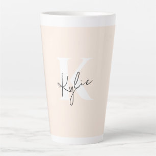 Name des Personalisierten blass pfirsichfarbenen M Milchtasse