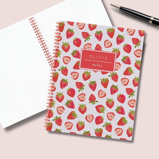 Name des personalisierten Erdbeertyps Notizbuch (Strawberry patten notebook with personalized name or text of your choice.)