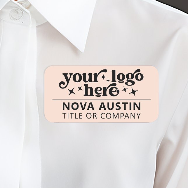 Name des personalisierten Mitarbeiters des Unterne Namensschild (Von Creator hochgeladen)