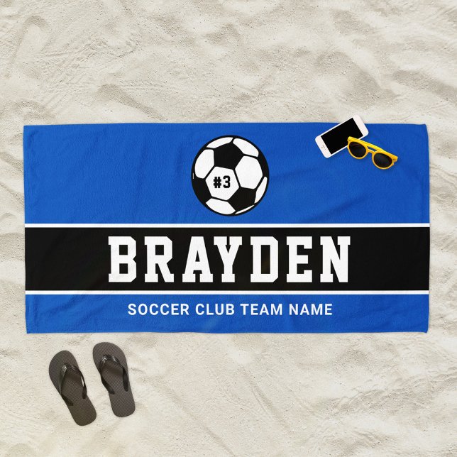 Name des personalisierten Royal Blue Soccer Player Strandtuch (Von Creator hochgeladen)