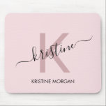 Name des rosafarbenen Monogrammes Mousepad<br><div class="desc">Modern blush pink script monogram name mouse pad</div>