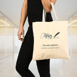 Name des Schwarz-weißen Zeichnungsschalters Tragetasche<br><div class="desc">Ein transparenter Hintergrund mit einem schwarzen Signaturstift. Elegantes handgeschriebenes Stilskript. Personalisieren Sie Ihren Namen,  Text,  Transparenten Hintergrund und fügen Sie Ihre Markenfarbe hinzu.</div>