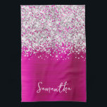 Name des silbernen Glitzer Hot Pink Glam Geschirrtuch<br><div class="desc">Passen Sie die moderne handgeschriebene Schrift an,  um Ihr eigenes personalisiertes Küchentuch für ihre neue Zuhause zu erstellen. Fügen Sie ein Monogramm Initial hinzu,  um eine erste Kombination aus Vornamen zu erstellen. Girly Imitate silber Glitzer und Hot-Rosa Metal-Folie digitale Kunst,  die wie ein Foto auf Ihrem Design drucken wird.</div>