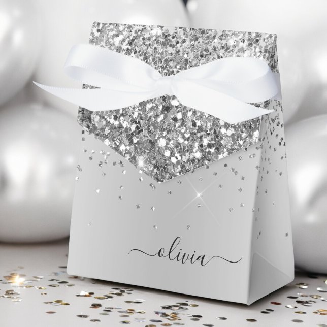 Name des silbernen Glitzer Metal Monogram Geschenkschachtel (Von Creator hochgeladen)