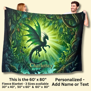 Name, Fantasy-Drache fliegt in grünen Lichtstrahle Fleecedecke