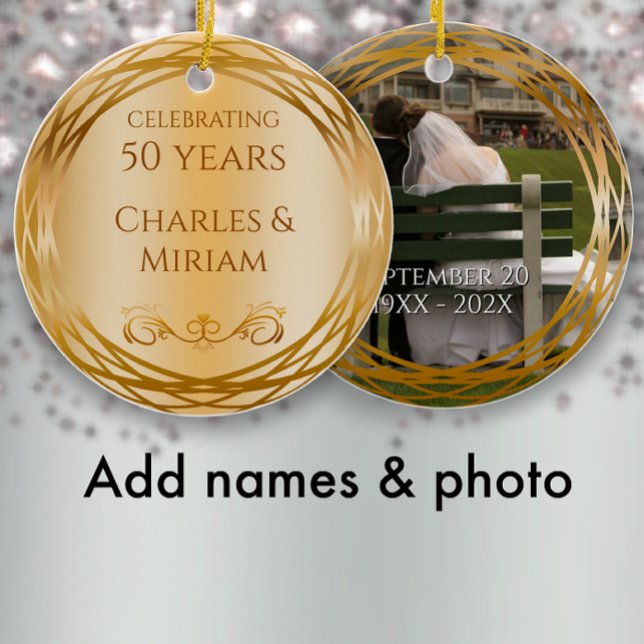 Name & Foto Golden 50. Hochzeit-Jubiläumsgeschenk Keramik Ornament (Create a treasured keepsake ornament by personalizing this golden 50th wedding anniversary gift
)