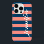 Name für benutzerdefinierte Skripteinträge für Kor iPhone 16 Pro Hülle<br><div class="desc">Dress up and protect your iphone with a preppy,  modern and fett gestreifte pattern design,  that is custom mit Monogramm with your first name in a Kleinbuchstaben script Schriftart. Dunkle Marine / indigoblau und korallenrosa / pfirsichfarbene Streifen kontrastiert mit weißem Text.</div>