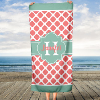 Name für das benutzerdefinierte Monogramm für Kora Strandtuch