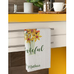 Name, Herbstpapier Gequillte Blume, dankbar, Geschirrtuch<br><div class="desc">Die Herbstzeitung hat die Blume von mir mit "dankbarer" Botschaft besiegelt und mit Namen personalisiert verziert dieses einzigartige Küchentuch. Der Hintergrund ist eine Platin-Farbe. Das eigentliche Stück Papier ist quillerbar ca. 5" groß und 3, 5" breit. Auch mit der erheblichen Vergrößerung des Drucks auf diesem Projekt lassen sich die Details...</div>