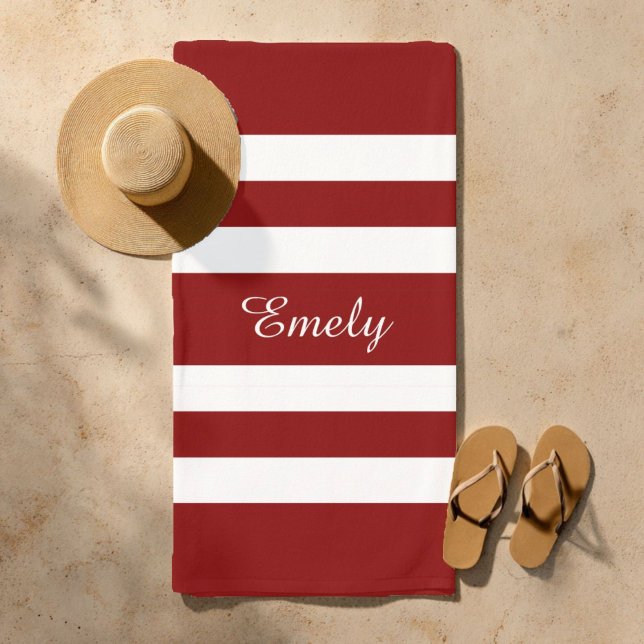 Name Modernes rotes Streifenmuster Strandtuch (Custom Name Name Modern Red Striped Pattern Beach Towel)