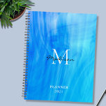 Name Monogram Blue Planer<br><div class="desc">Dieser stilvolle Planner ist mit einem stimmungsvollen Design in Blau- und Türkistönen dekoriert. Einfache Anpassung mit Ihrem Namen,  Monogramm und Jahr. Verwenden Sie die Option Entwurfswerkzeug,  um die Textgröße,  den Stil und die Farbe zu ändern.</div>