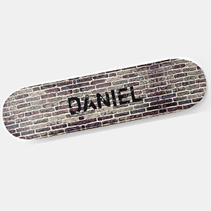 Name oder Initialen auf Brick hinzufügen Skateboard