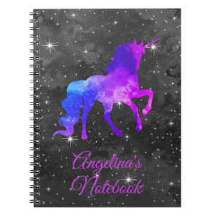 Name-schwarzes/lila Galaxieunicorn-Notizbuch Notizblock