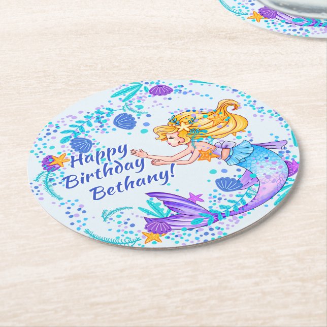 Name Text blonde Mermaid Blue Mauve Aqua Party hin Runder Pappuntersetzer (Angewinkelt)