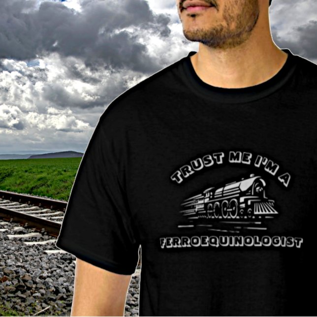 NAME TEXT hinzufügen - Vertraue mir, ich bin Ferro T-Shirt (Von Creator hochgeladen)