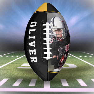 Name und Foto des Spielers in Gelb-Schwarz-Streife Football