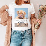 Name und Foto Ihres Hundes | Proud Dog Mama T-Shirt<br><div class="desc">Wenn Sie ein stolzer Haustierbesitzer sind,  der sich fühlt,  als wäre Ihr Hund eine Familie,  dann ist dies das Shirt für Sie! Das Shirt sagt "stolze Hundemutter zu" und hat einen Ort,  an dem Sie sich mit dem Namen und dem Foto Ihres Hundes persönlich ausrichten können.</div>