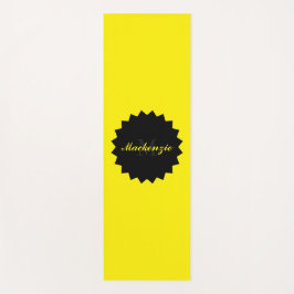 Name und Initialname auf der Gelben Yoga Mat Yogamatte