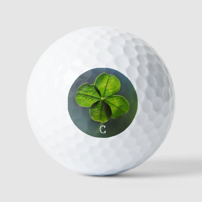 Name und Monogramm des Kleeblatts mit grünem Lucky Golfball (Vorderseite)
